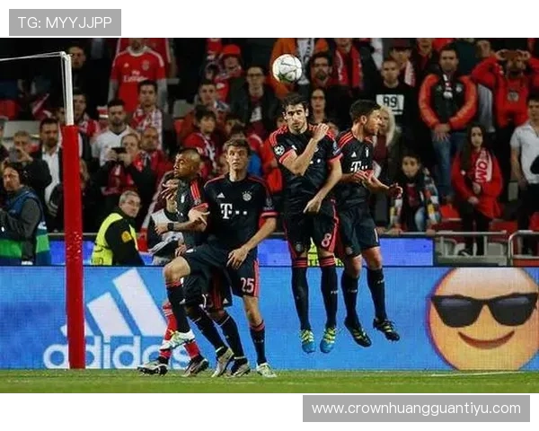 人墙距离规则如何规定？裁判判罚尺度全解析