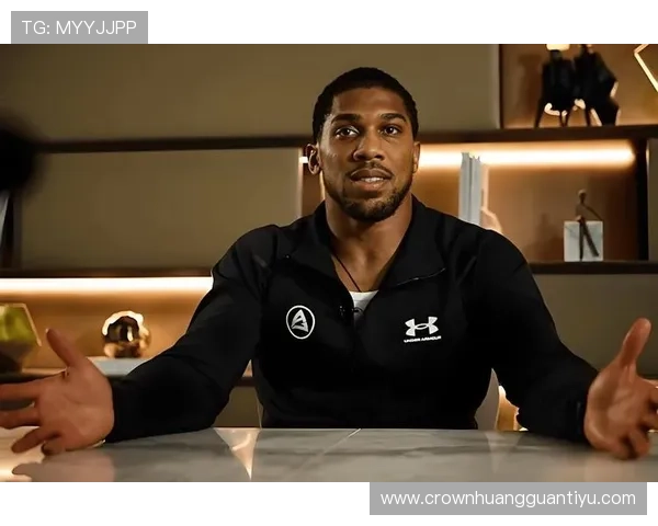 安东尼·约书亚健身房的私教账单，一个月堪比我家房贷哎！