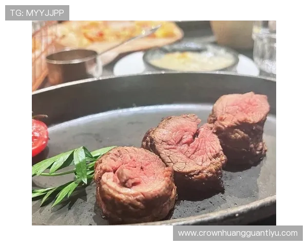 孙准浩家冰箱里塞满泡菜，训练完直接啃冰镇牛排