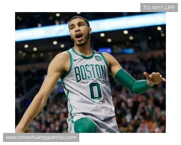 内特·阿奇博尔德无球穿插改变防守阵型，主导70年代绿军进攻节奏