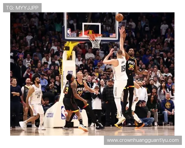 拉塞尔防守篮板效率对比贾巴尔更胜一筹改变球队防守核心角色